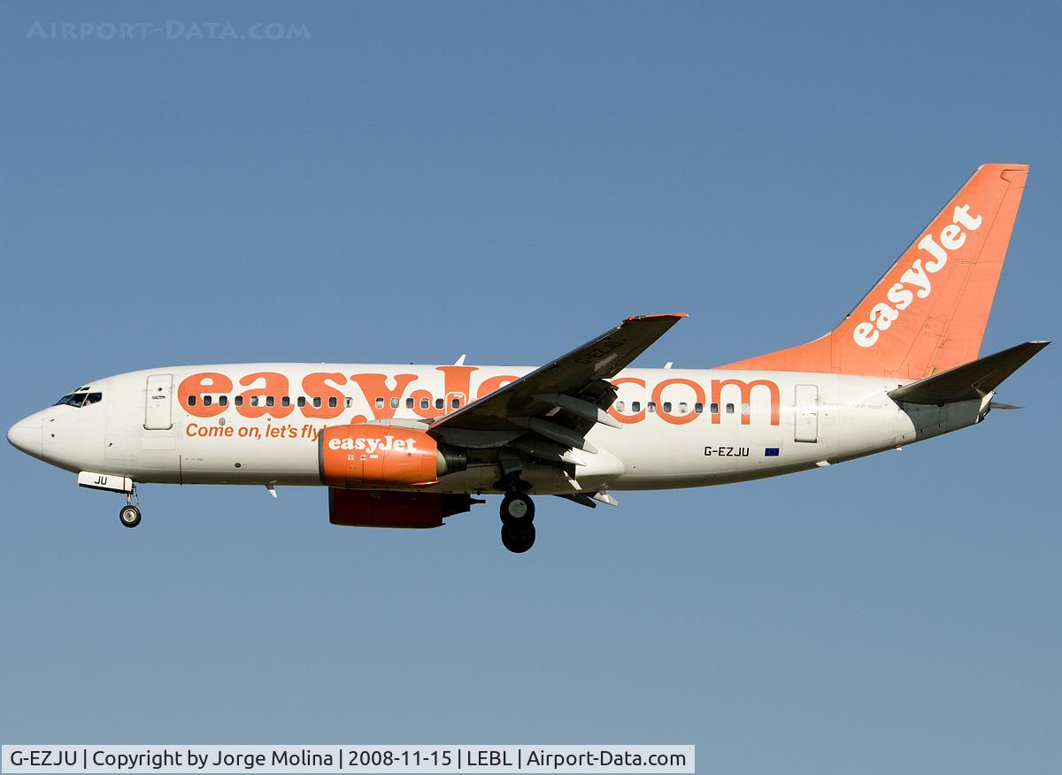 G-EZJU, 2003 Boeing 737-73V C/N 32416, On final to RWY 25R.