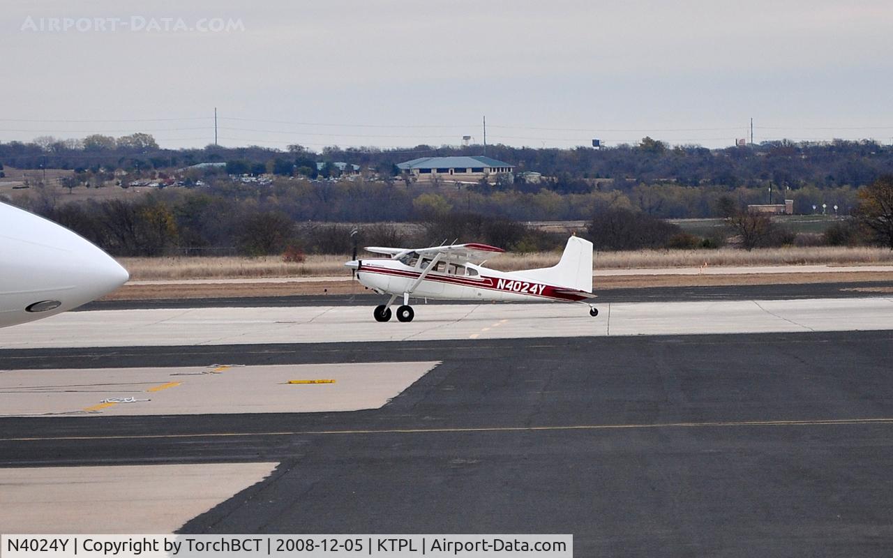 N4024Y, 1961 Cessna 185 Skywagon C/N 1850224, Cessna Skywagon doing its runup at KTPL