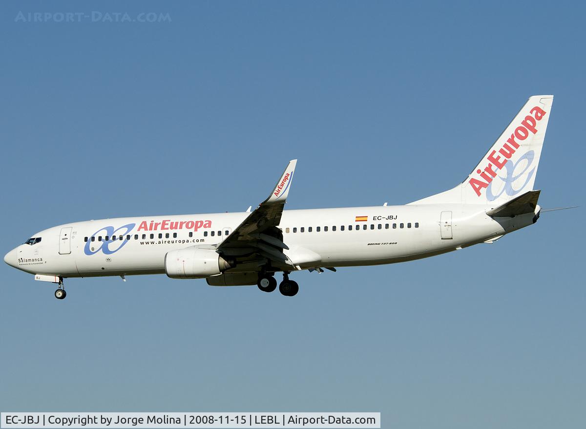 EC-JBJ, 2004 Boeing 737-8BK C/N 33972, 
