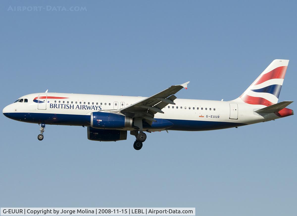G-EUUR, 2003 Airbus A320-232 C/N 2040, Clear to land RWY 25R.