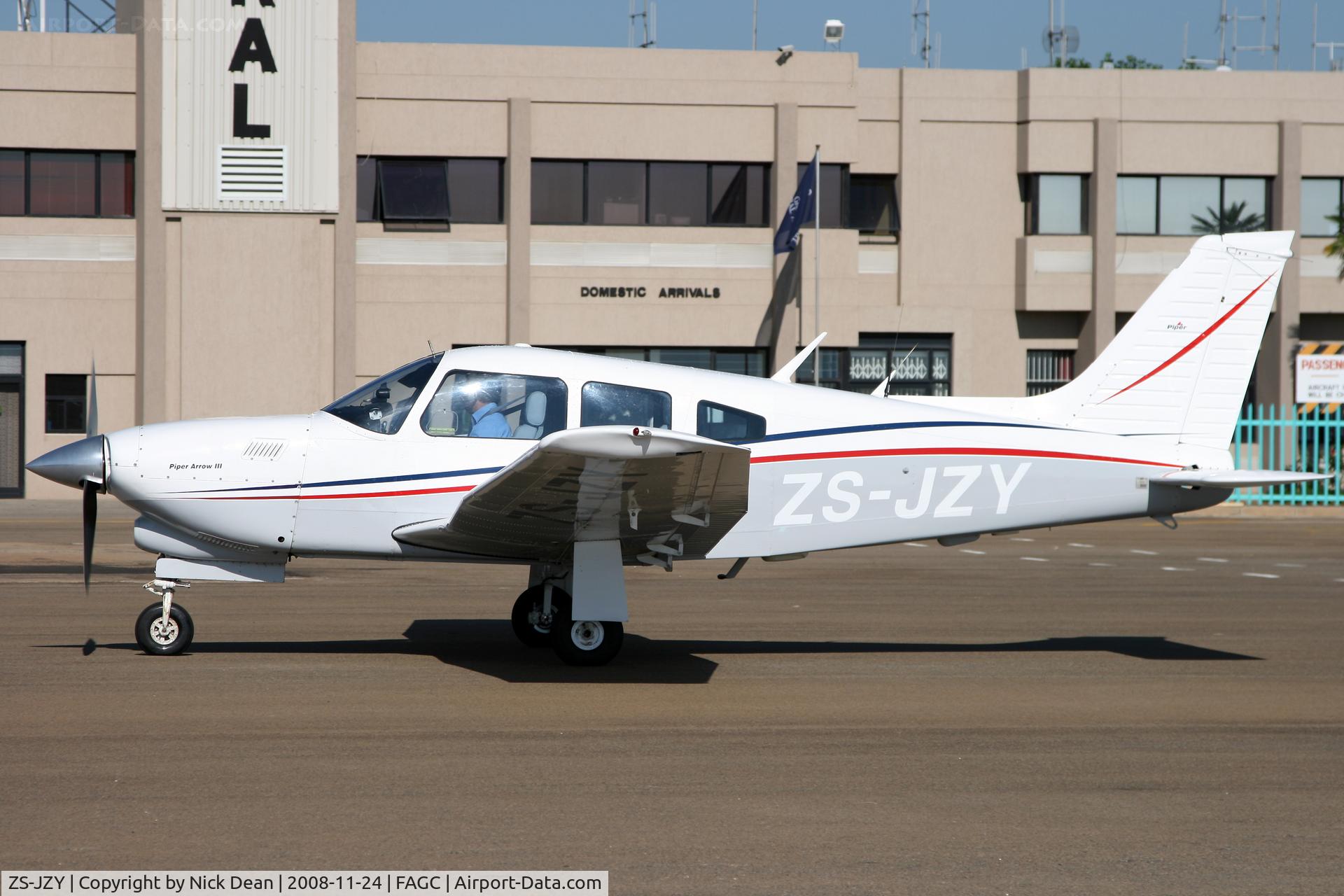 ZS-JZY, 1977 Piper PA-28R-201T Cherokee Arrow III C/N 28R-7703204, FAGC