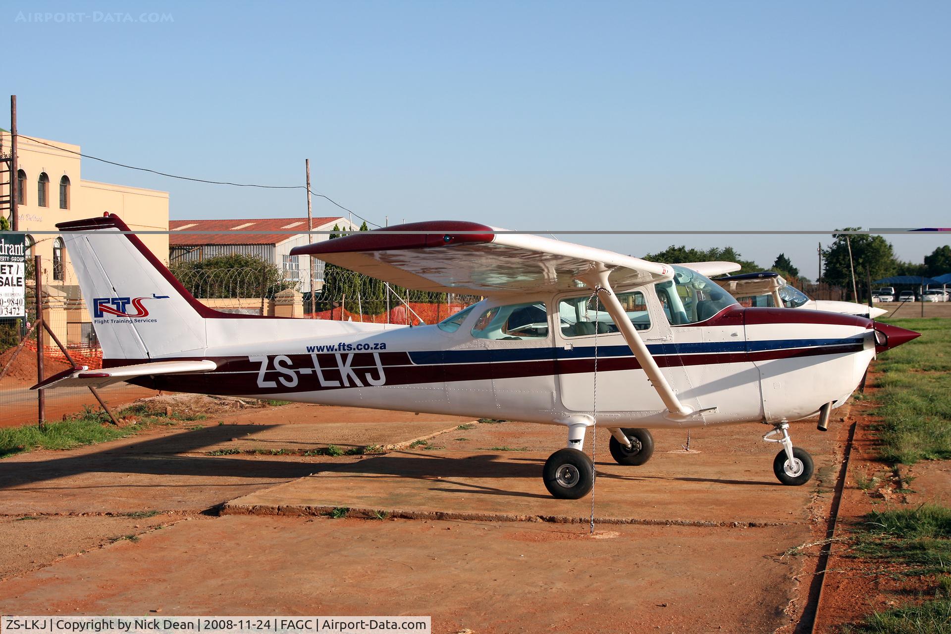 ZS-LKJ, Cessna 172M Skyhawk C/N 17263791, FAGC