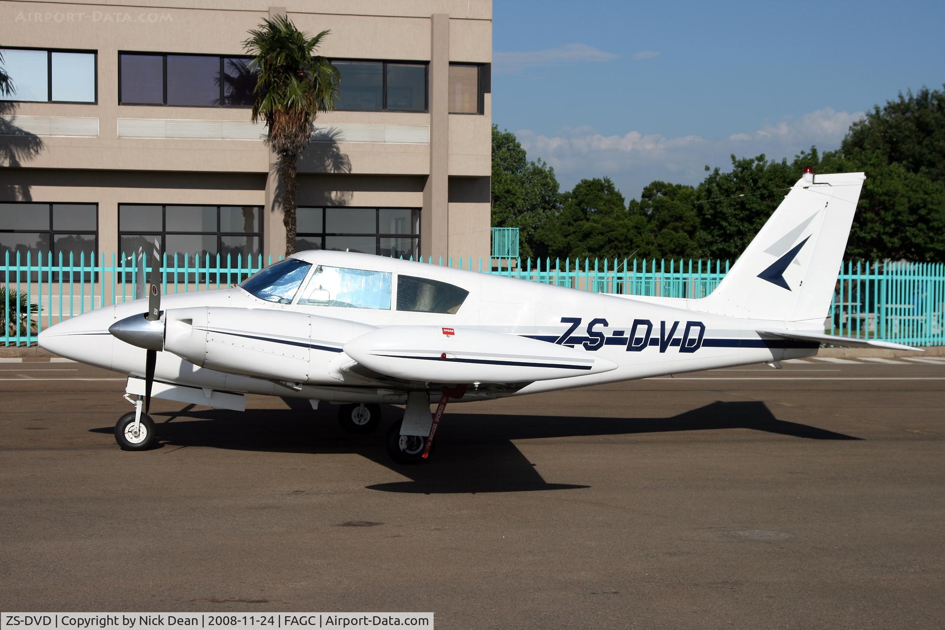 ZS-DVD, Piper PA-30 Twin Comanche Twin Comanche C/N 30-0445, FAGC