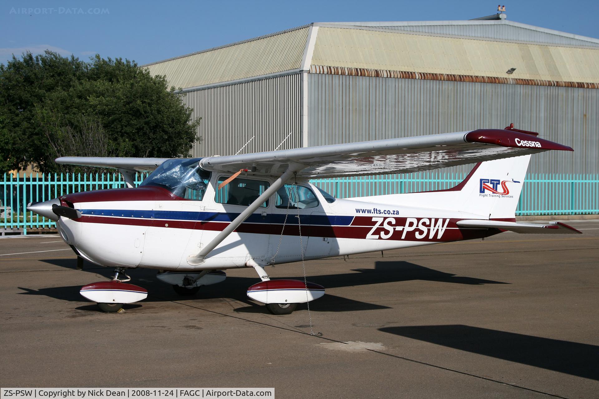 ZS-PSW, Cessna 172M C/N 17261665, FAGC