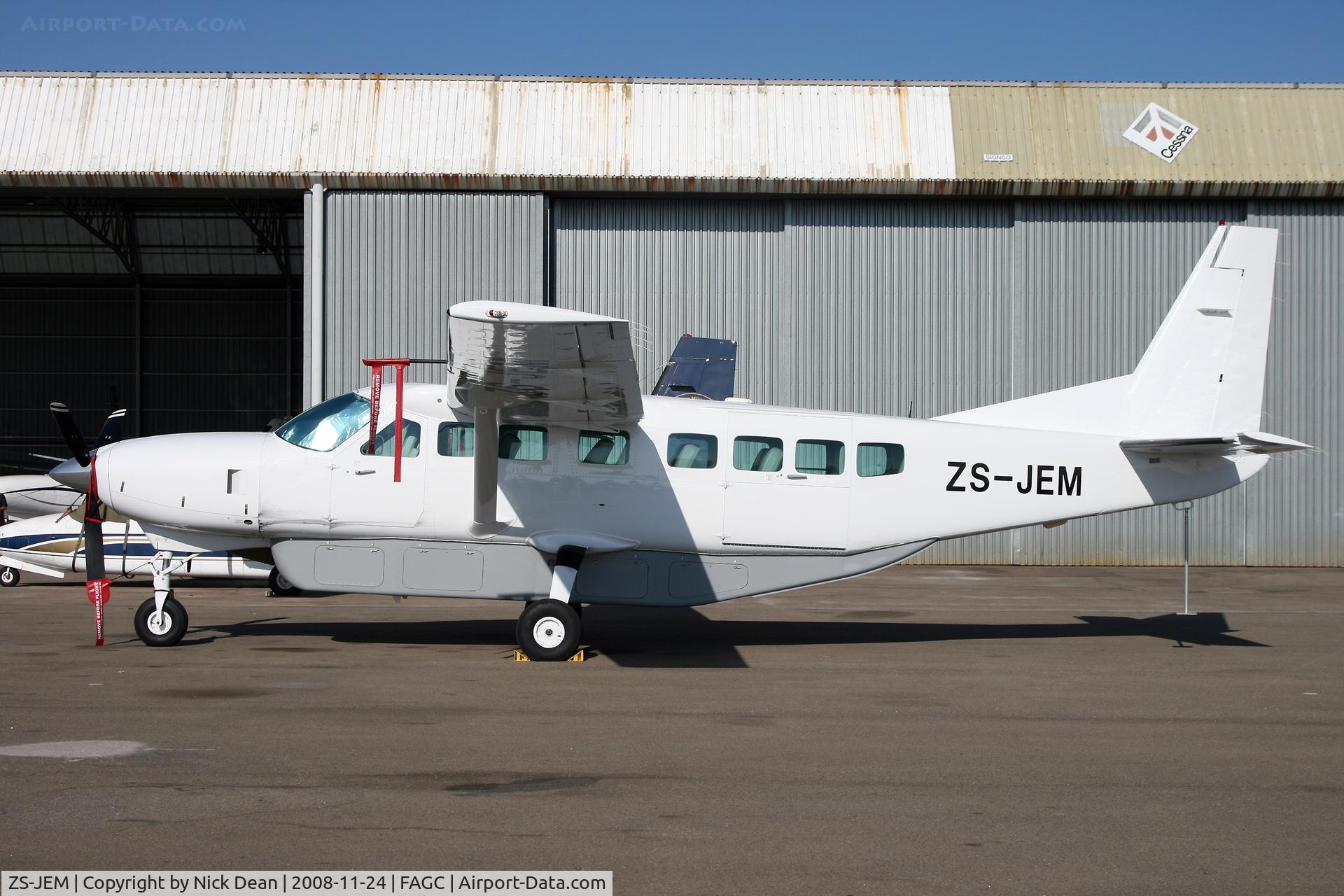 ZS-JEM, 2001 Cessna 208B Grand Caravan C/N 208B0912, FAGC