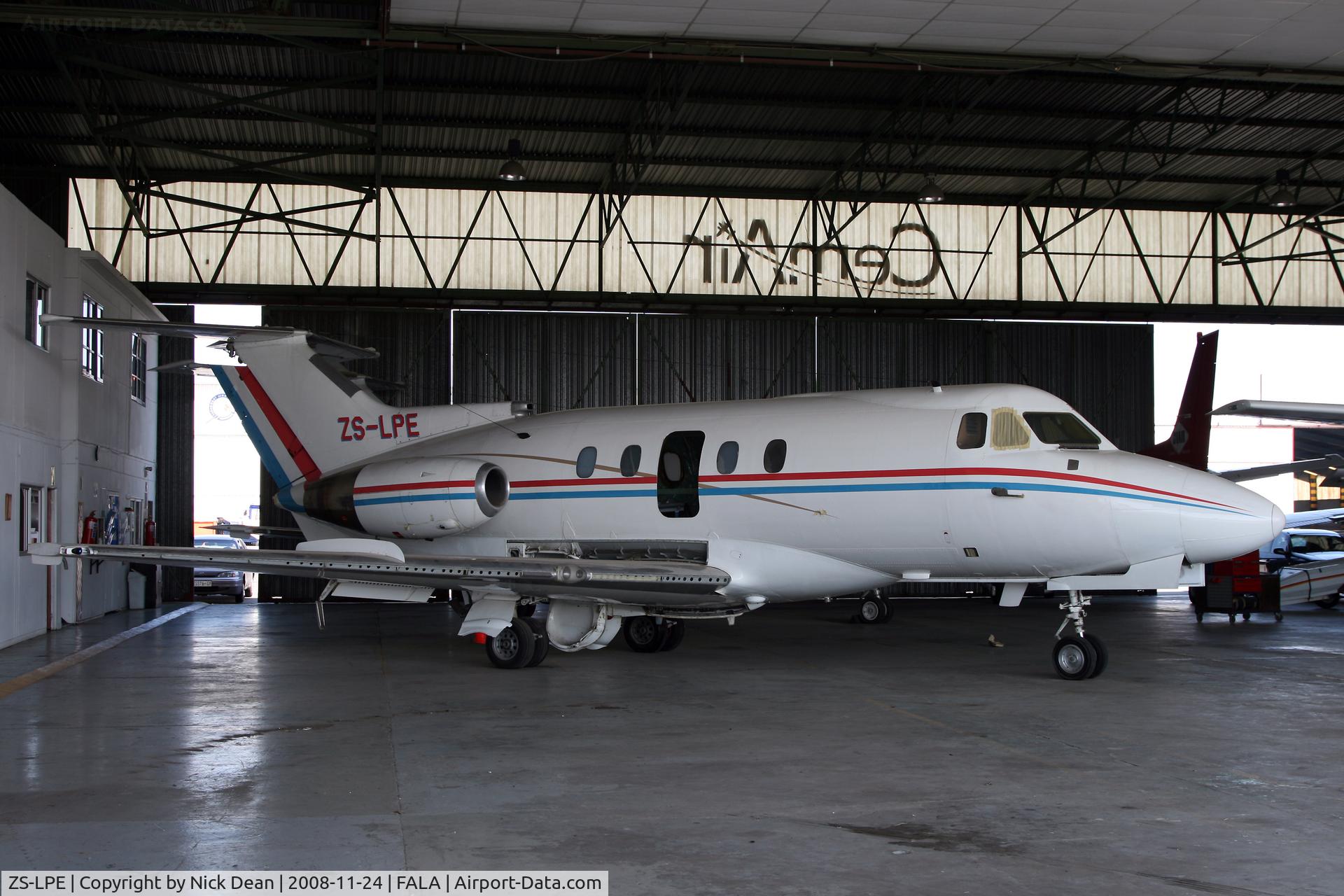 ZS-LPE, Hawker HS125-400B C/N 25184, FALA