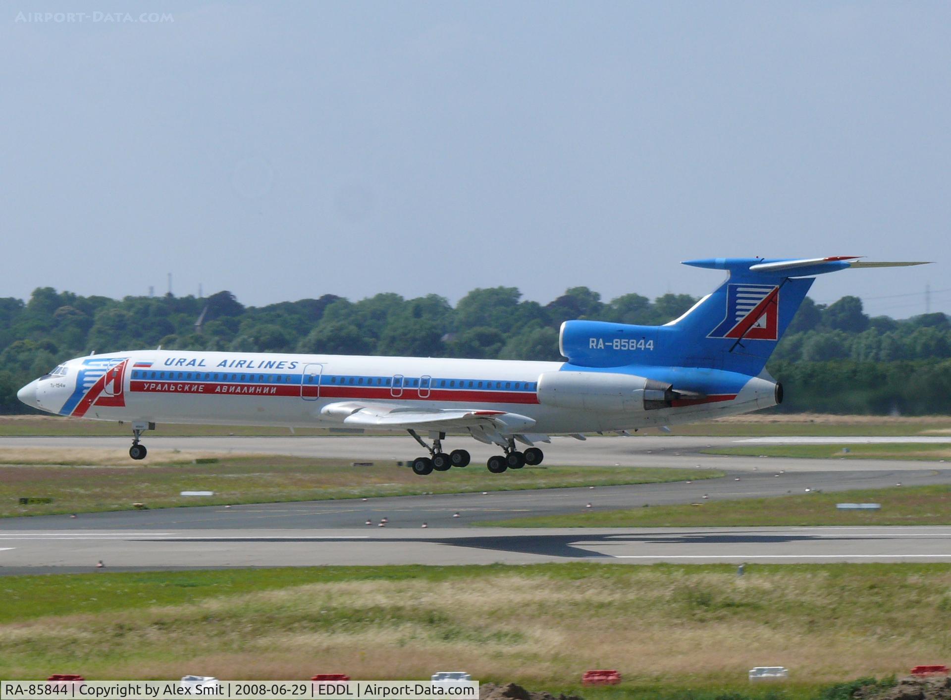 RA-85844, 1995 Tupolev Tu-154M C/N 95A992, Tupolev Tu154M RA-85844 Ural Aviation