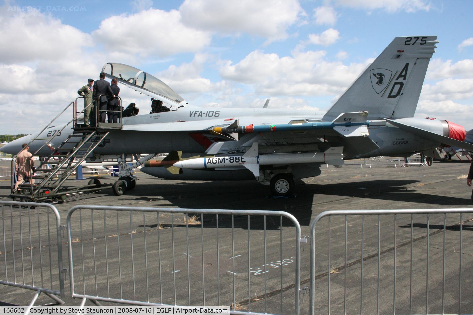 166662, Boeing F/A-18F Super Hornet C/N F140, Taken at Farnborough Airshow on the Wednesday trade day, 16th July 2009