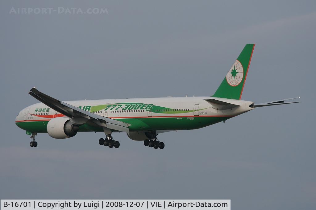 B-16701, 2005 Boeing 777-35E/ER C/N 32639, Eva Air