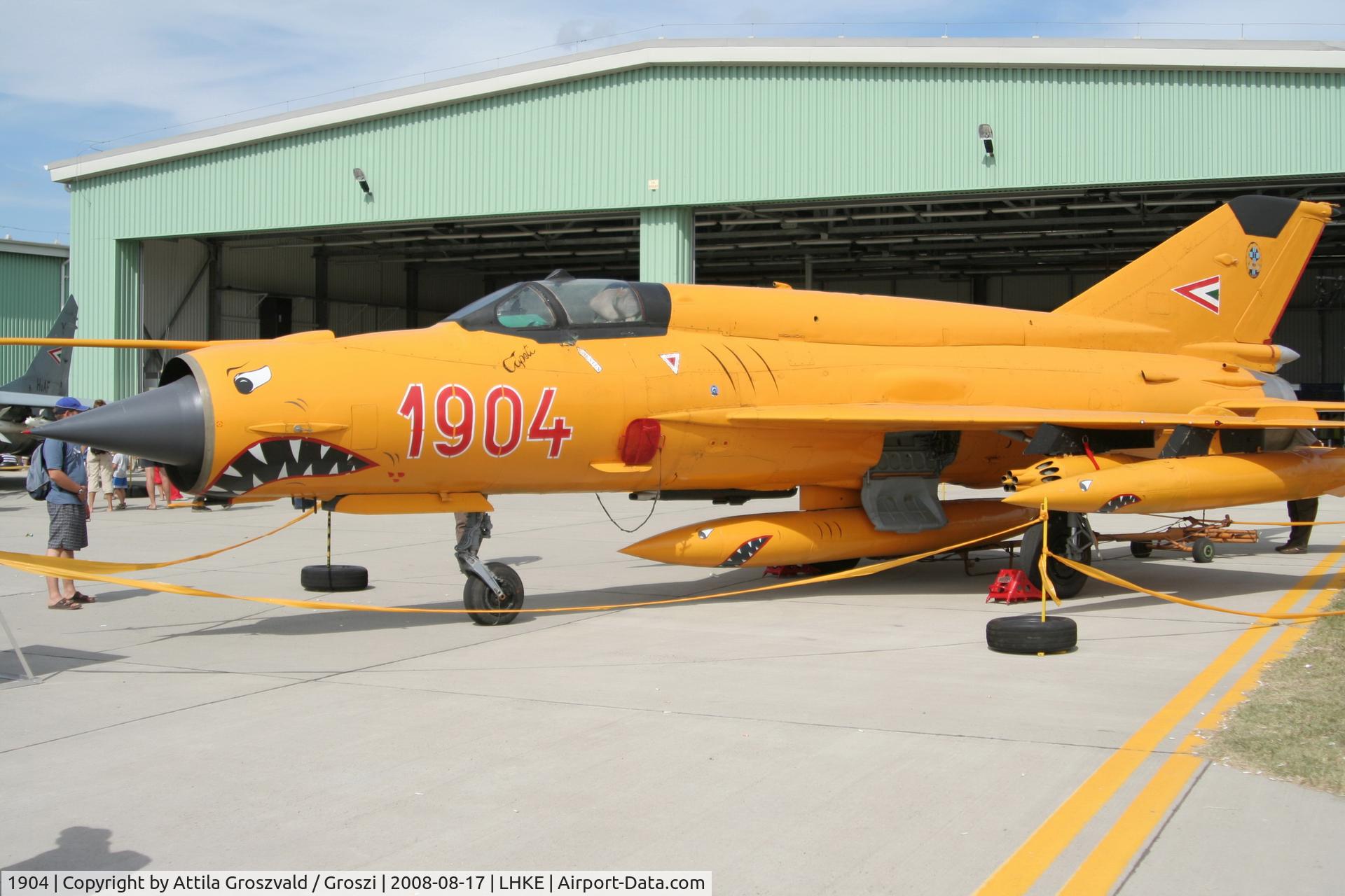 1904, 1978 Mikoyan-Gurevich MiG-21bis C/N 75061904, Kecskemét, Hungarian Air-Forces Base / LHKE / Hungary - Airshow '2008