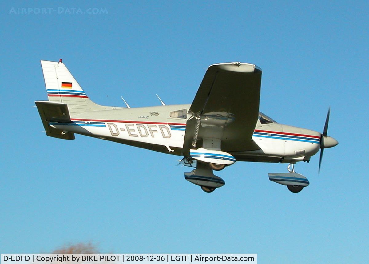D-EDFD, 1989 Piper PA-28-181 Cherokee Archer II C/N 2890145, FINALS FOR RUNWAY 06