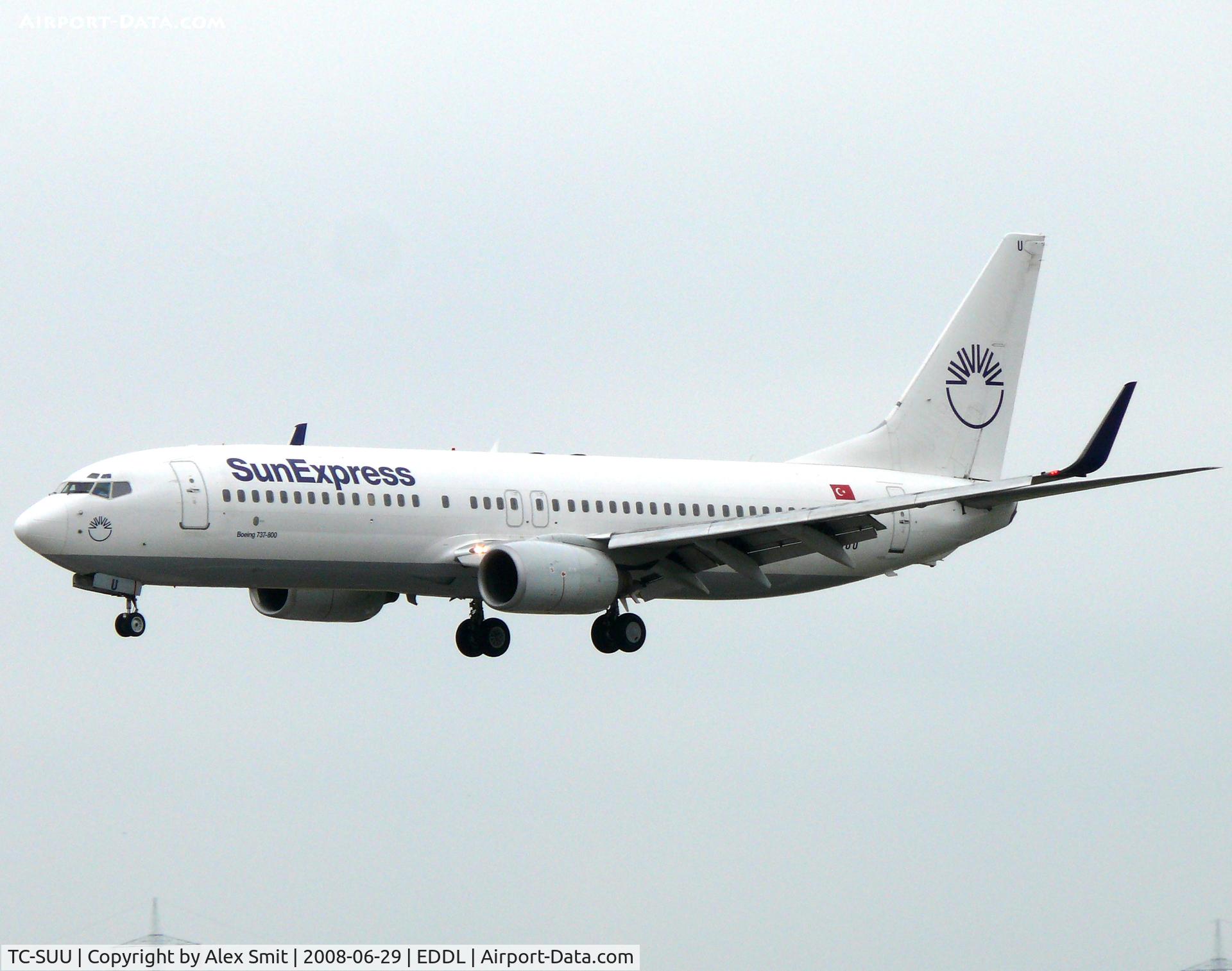 TC-SUU, 2001 Boeing 737-86Q C/N 30274, Boeing B737-86Q TC-SUU SunExpress