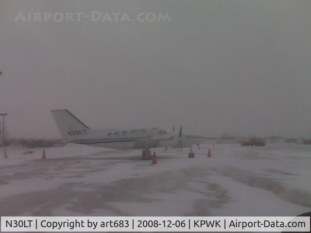 N30LT, Cessna 421C Golden Eagle C/N 421C0290, Snowy morning in Chicago