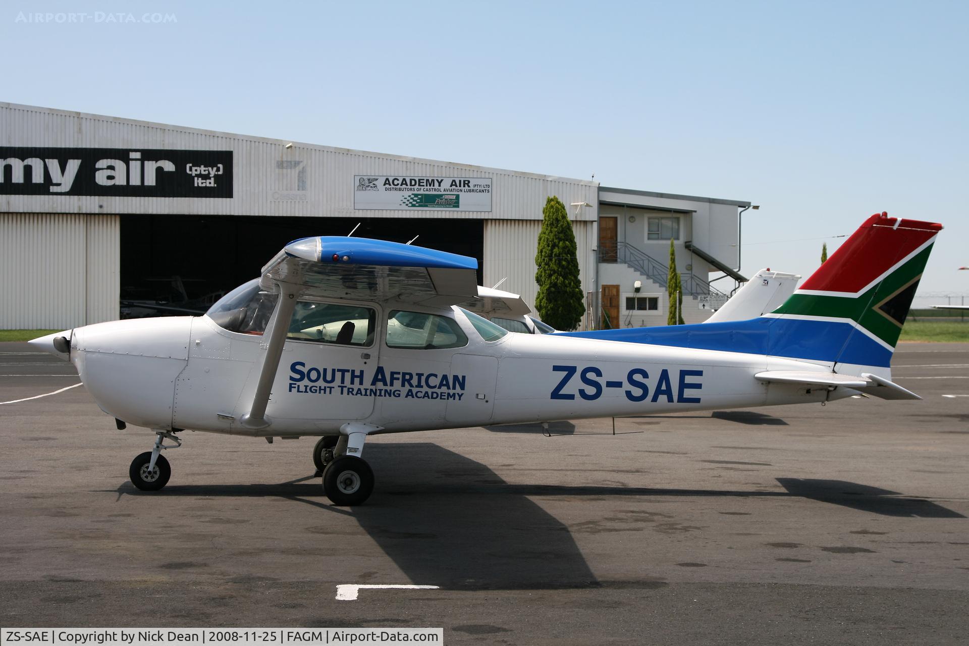 ZS-SAE, Cessna 172N Skyhawk C/N 17268415, FAGM