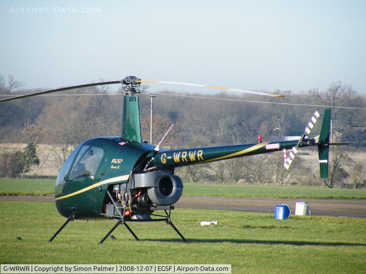 G-WRWR, 1999 Robinson R22 Beta II C/N 2964, Beta II based at Conington