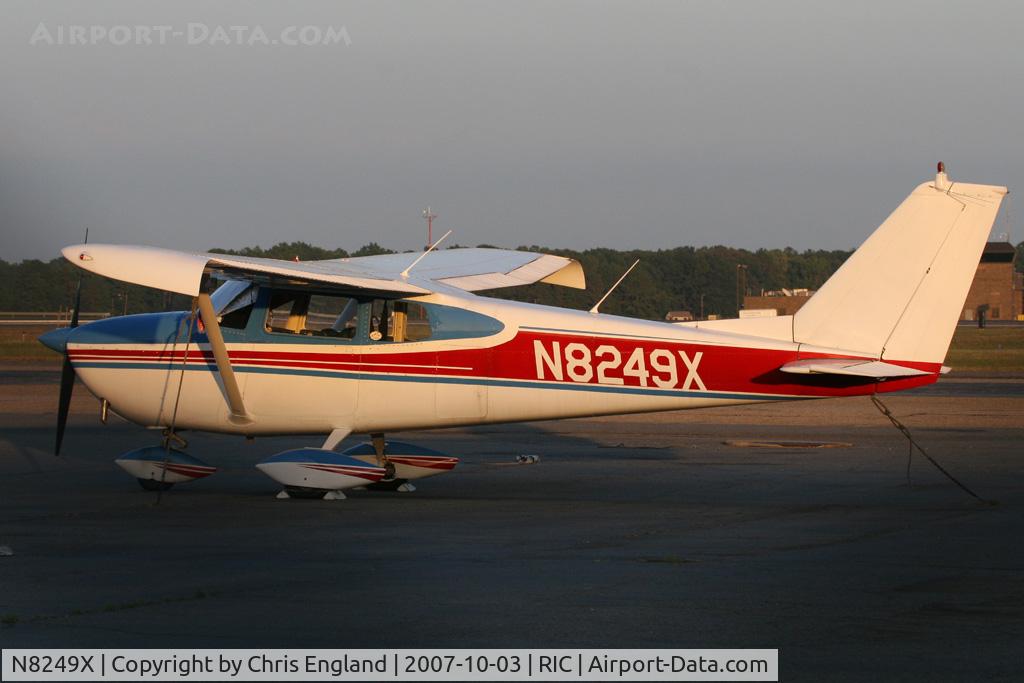 N8249X, 1961 Cessna 172C C/N 17248749, note modified wingtips