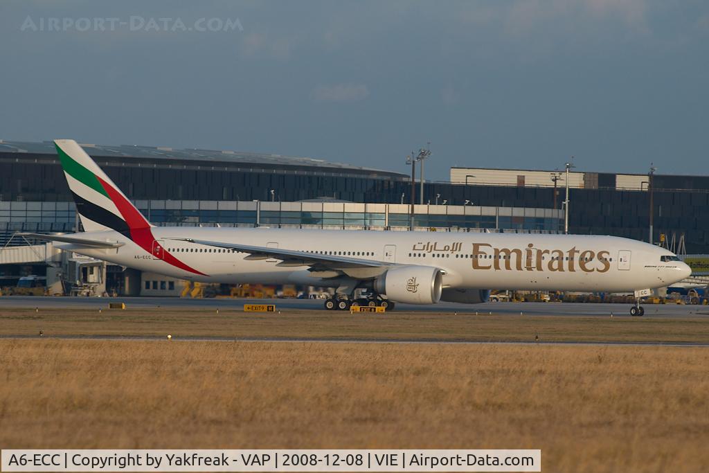 A6-ECC, 2007 Boeing 777-36N/ER C/N 33865, Emirates Boeing 777-300