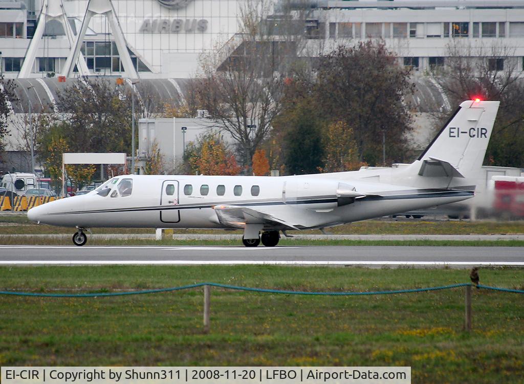 EI-CIR, 1980 Cessna 551 Citation II SP C/N 551-0174, Ready for take off rwy 32R...