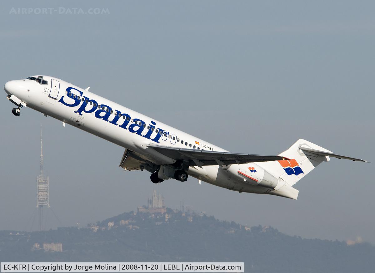 EC-KFR, 1999 Boeing 717-2K9 C/N 55056, Taking off RWY 25L.