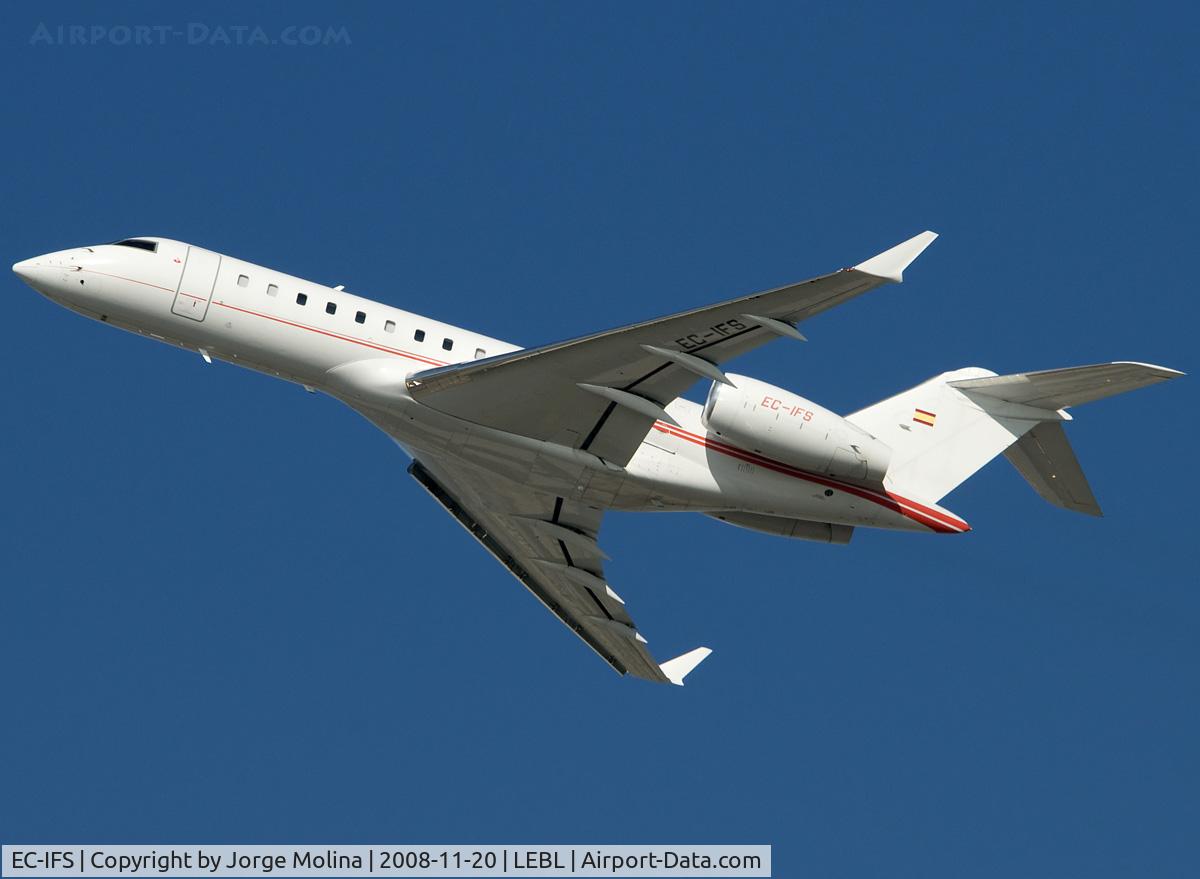 EC-IFS, 2001 Bombardier BD-700-1A10 Global Express C/N 9089, Taking off RWY 25L.