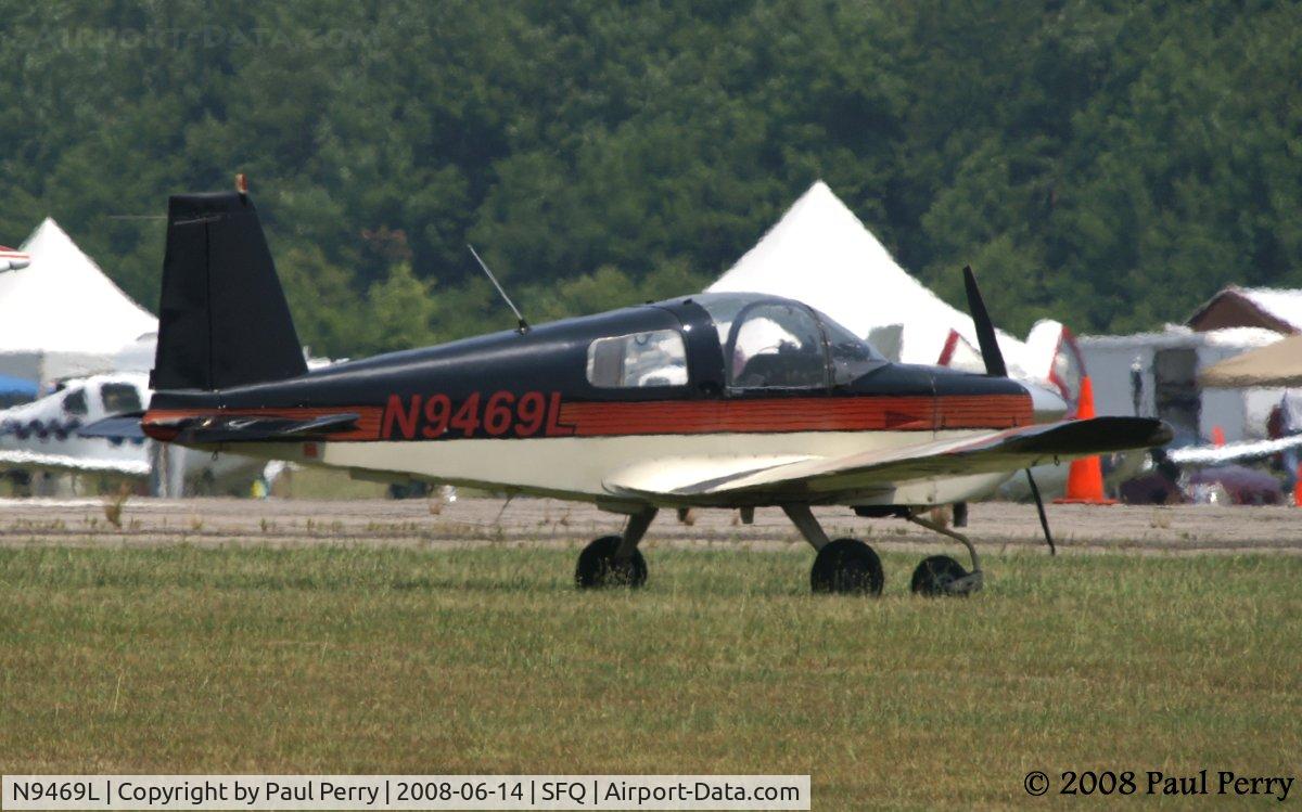 N9469L, 1971 American Aviation AA-1A Trainer C/N AA1A-0269, Looking lonely except for the background...