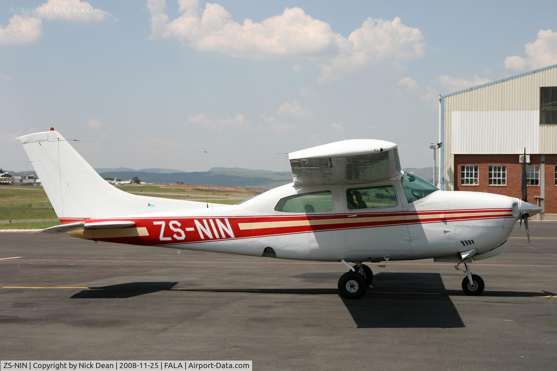 ZS-NIN, Cessna 210N Centurion C/N 21063590, FALA