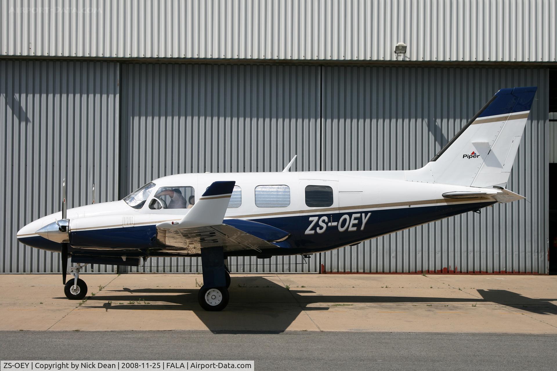ZS-OEY, 1979 Piper PA-31-310C (Colemill Panther I) Navajo C/N 31-7912051, FALA