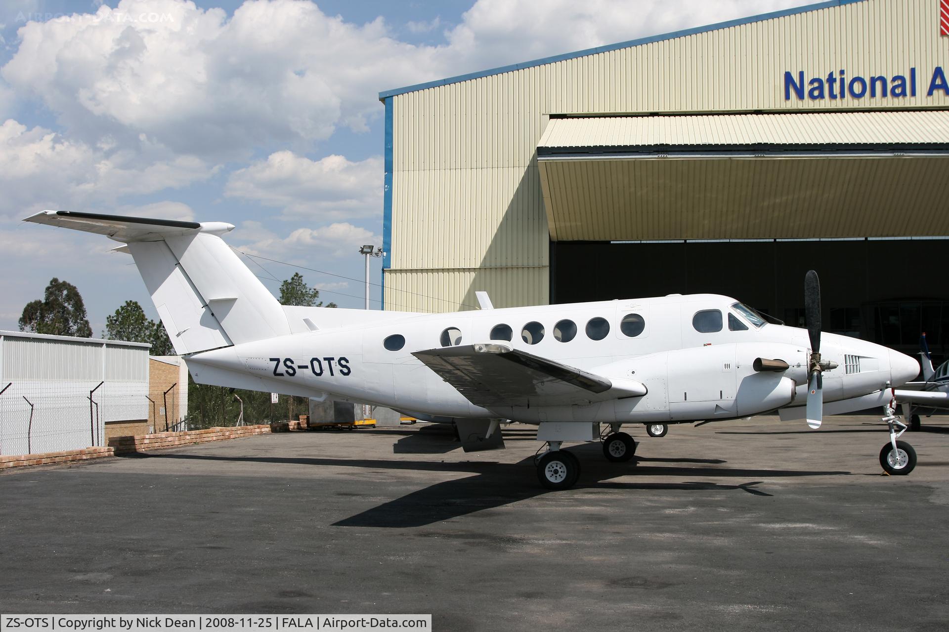 ZS-OTS, 1983 Beech B200 King Air C/N BB-1113, FALA