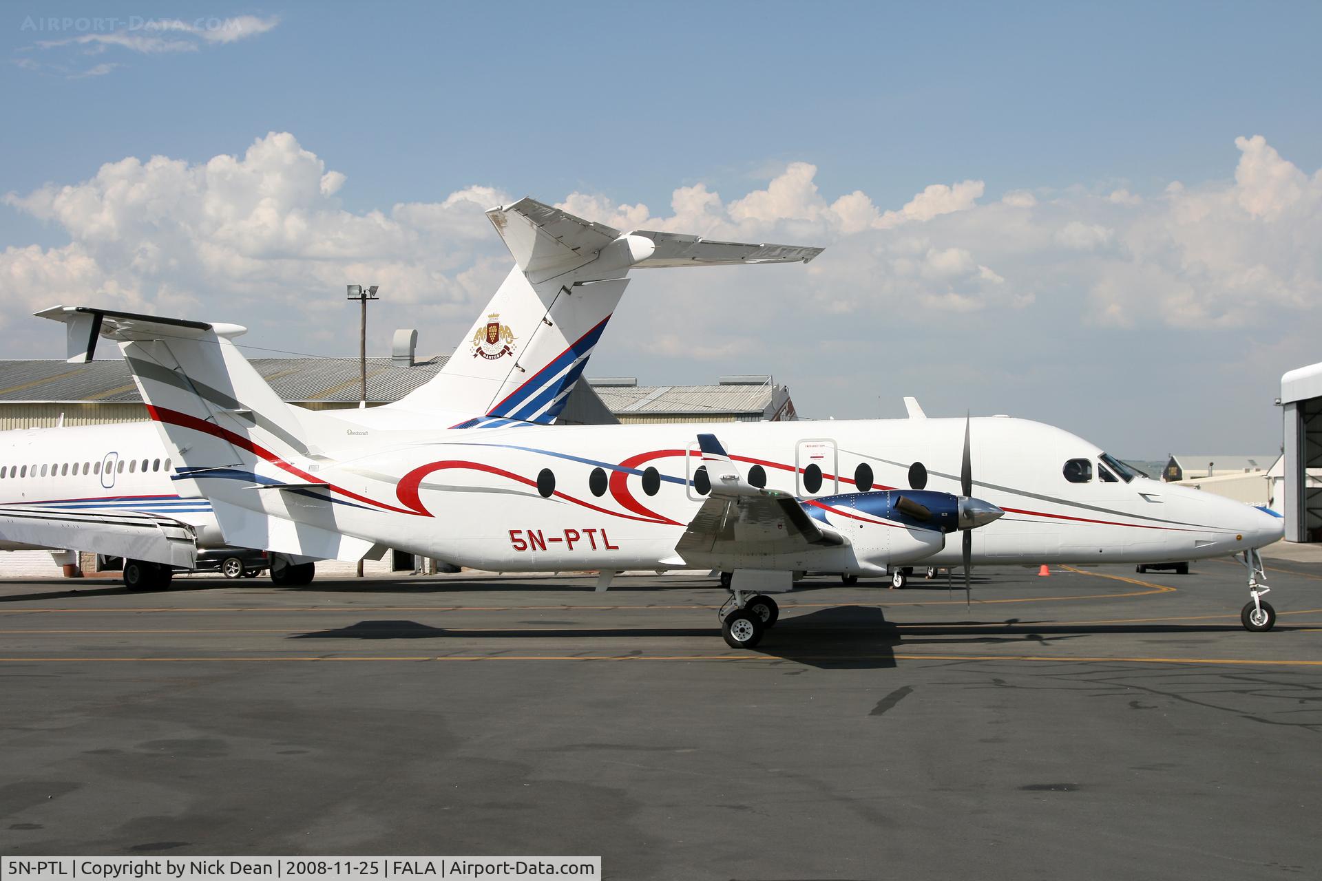 5N-PTL, 1996 Beech 1900D C/N UE-215, FALA