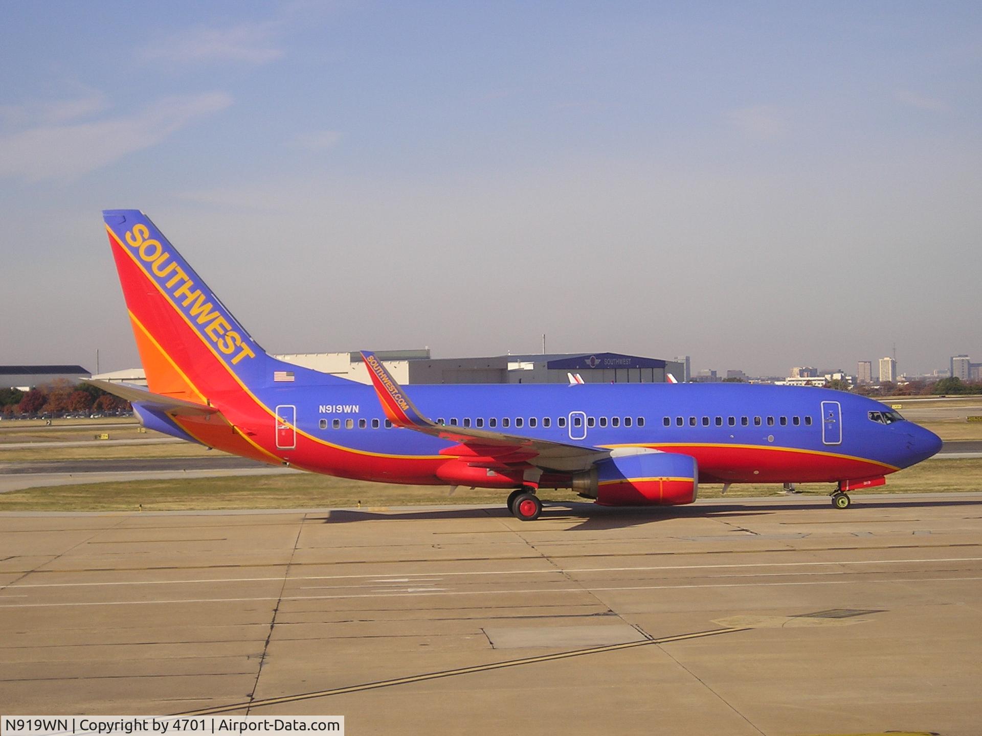 N919WN, 2008 Boeing 737-7H4 C/N 36625, At Dallas