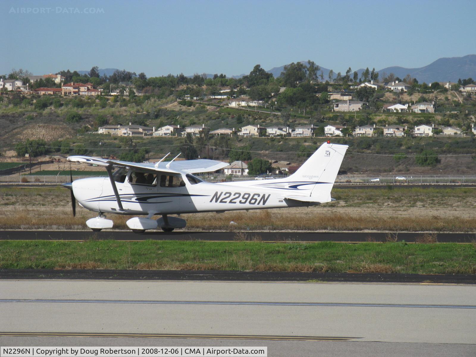 N2296N, 2005 Cessna 172S C/N 172S9967, 2005 Cessna 172S SKYHAWK SP II, Lycoming IO-360-L2A 180 Hp, taxi to Rwy 26