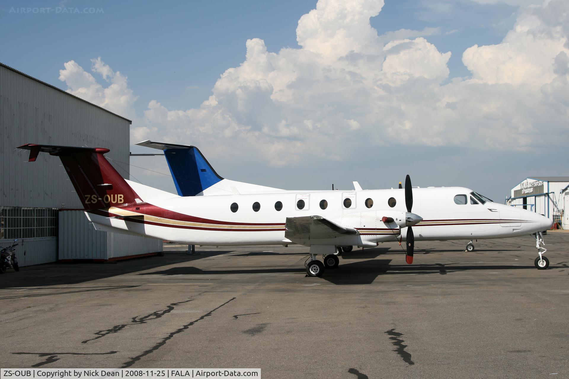 ZS-OUB, 1987 Beech 1900C C/N UB-20, FALA