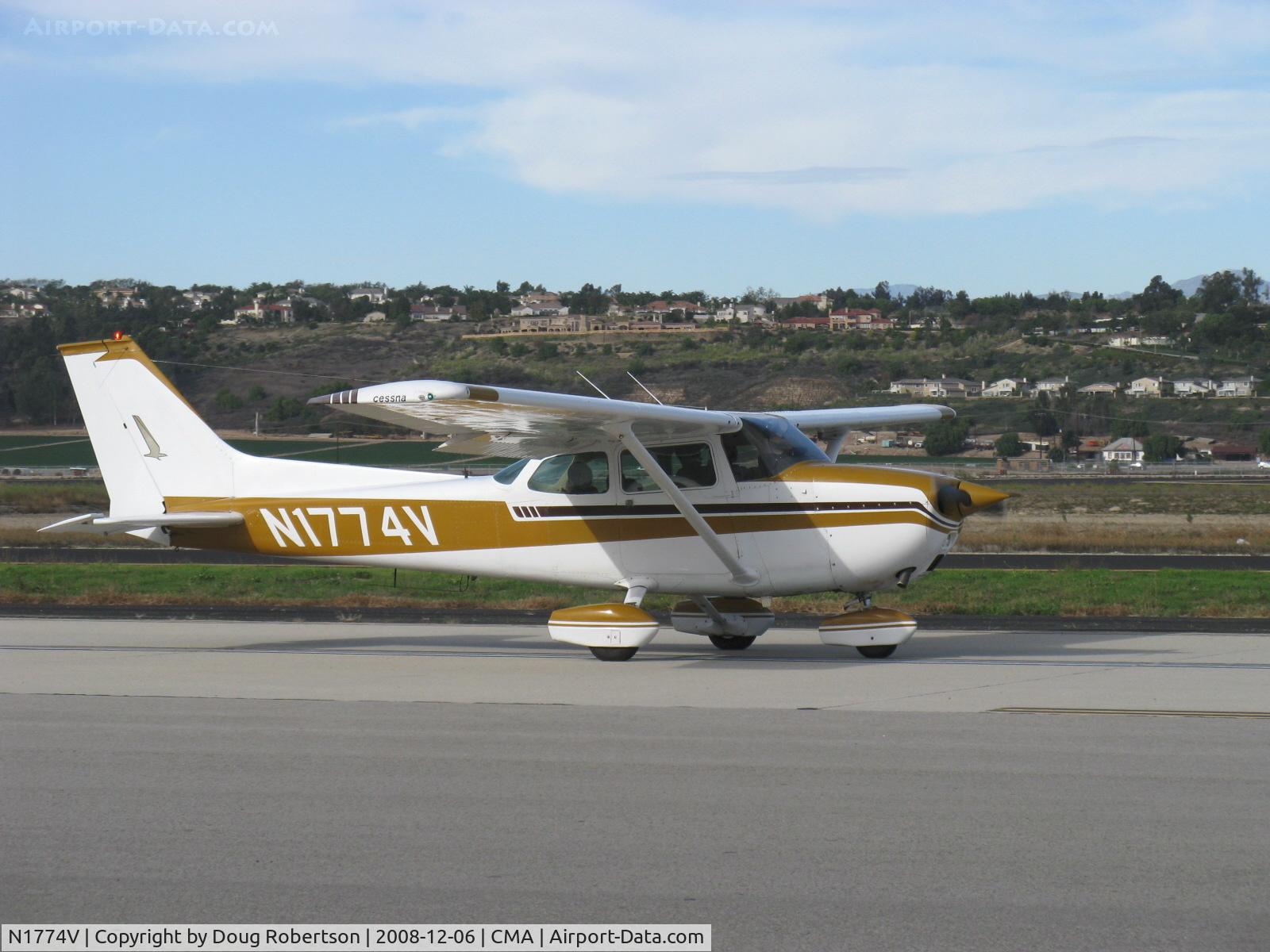 N1774V, 1974 Cessna 172M C/N 17263747, 1974 Cessna 172M, Lycoming O-320-E2D 150 Hp, taxi