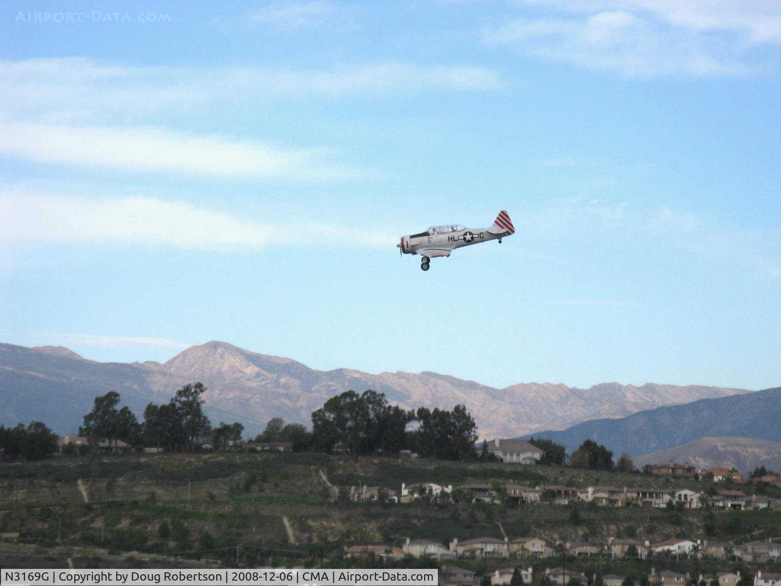 N3169G, 1945 North American AT-6F Texan C/N 121-42937, 1945 North American AT-6F TEXAN, P&W R-1340 550 Hp, 'Daring Diane', on final for Rwy 26