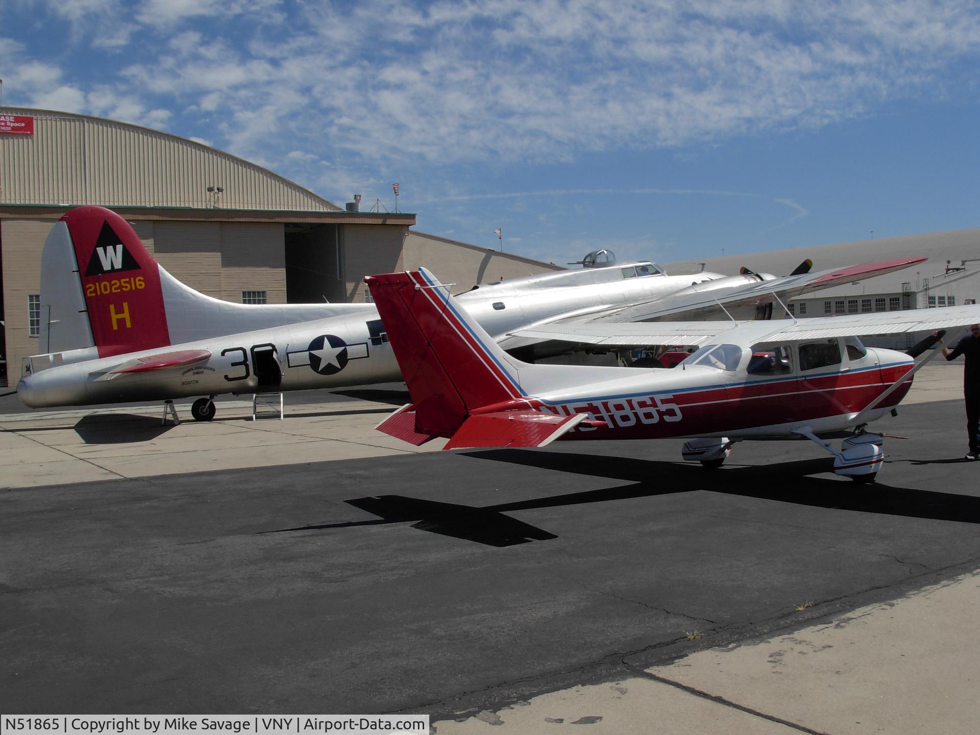 N51865, 1981 Cessna 172P C/N 17274362, I think this B-17 belongs to my unit at VNY!