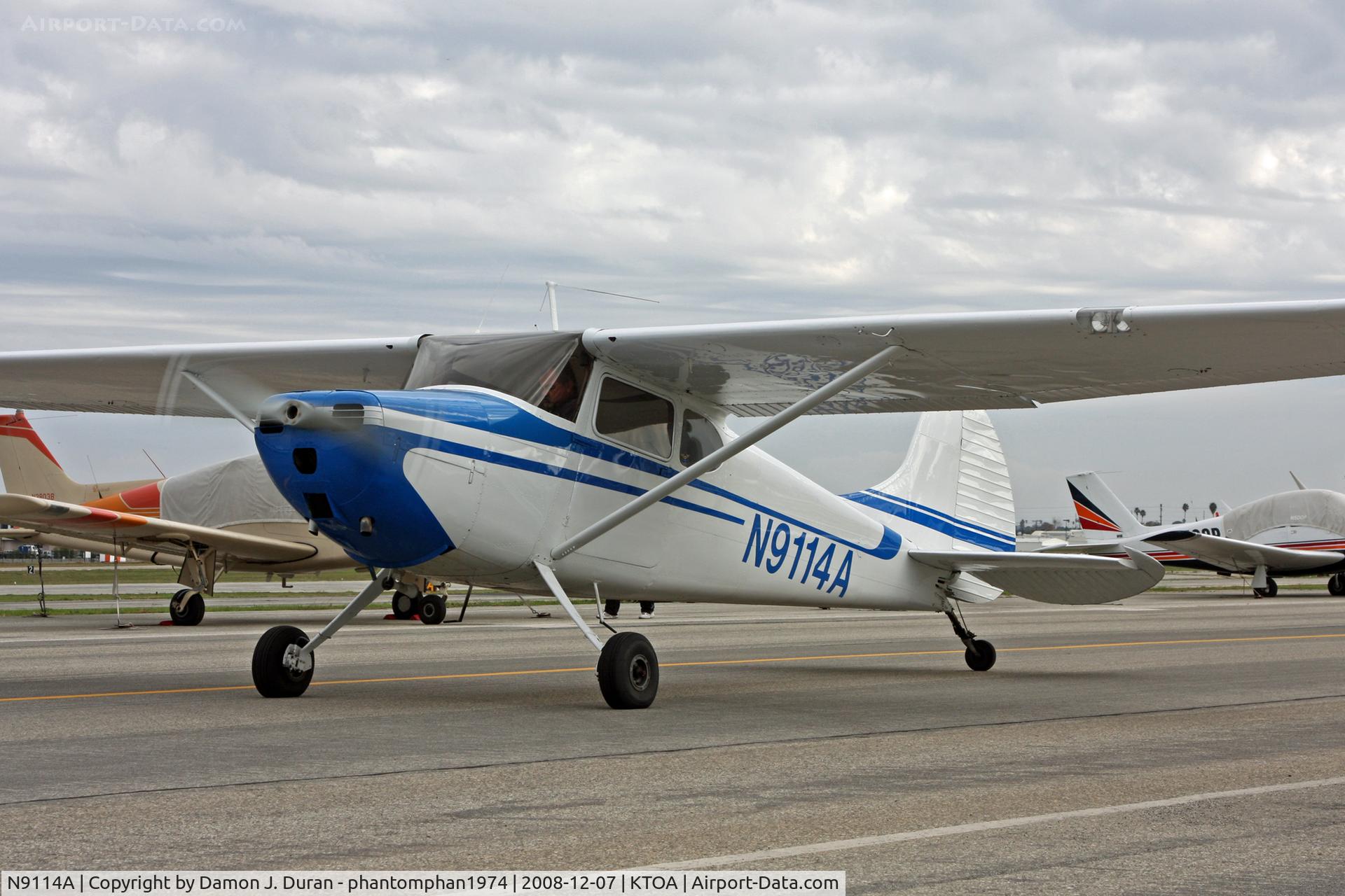 N9114A, 1949 Cessna 170A C/N 18873, Getting ready for Sunday flight