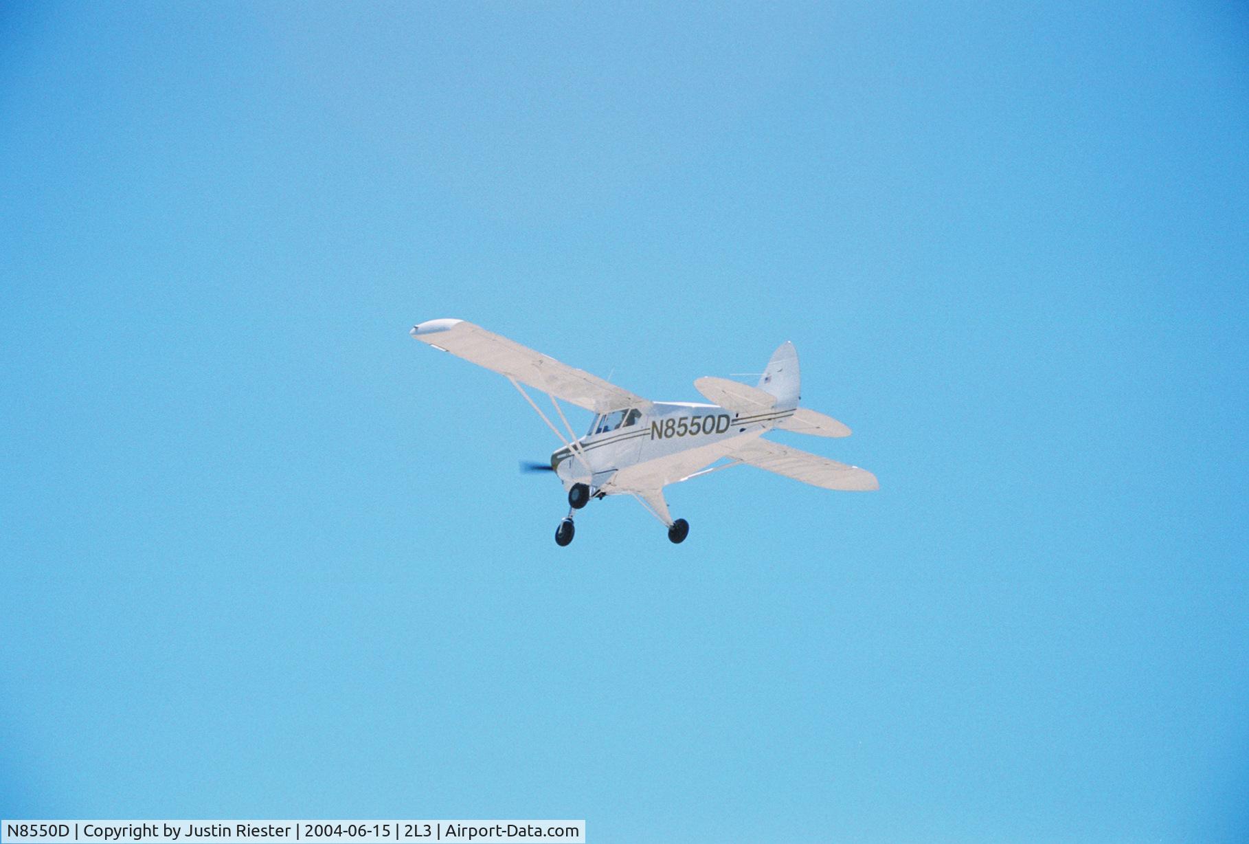 N8550D, 1957 Piper PA-22-160 Tri Pacer C/N 22-5782, On her way to her new home at 9F9. Quartzite, AZ (2L3).