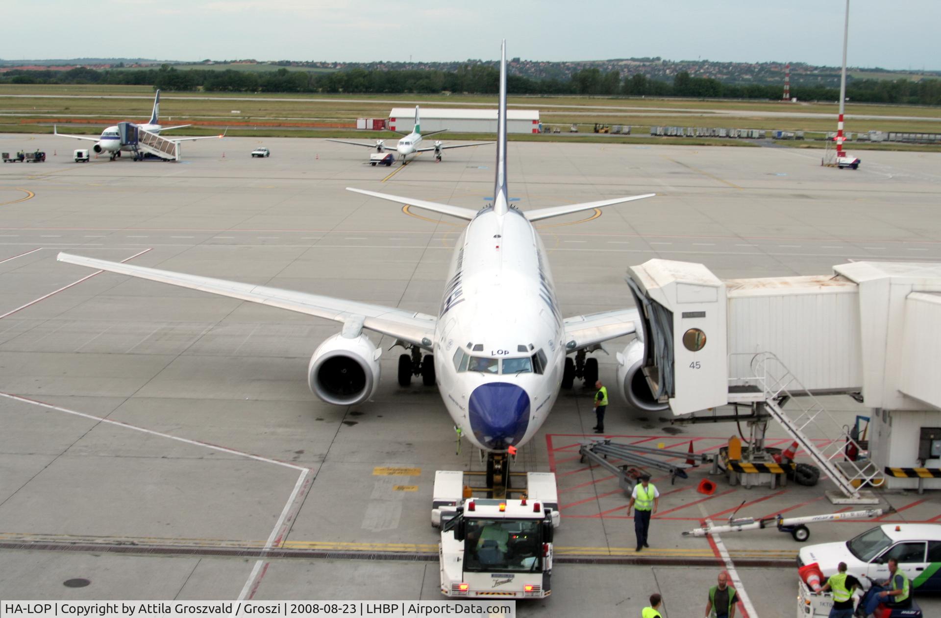 HA-LOP, 2004 Boeing 737-7Q8 C/N 29354, Ferihegy 2. International Airport - LHBP - Hungary