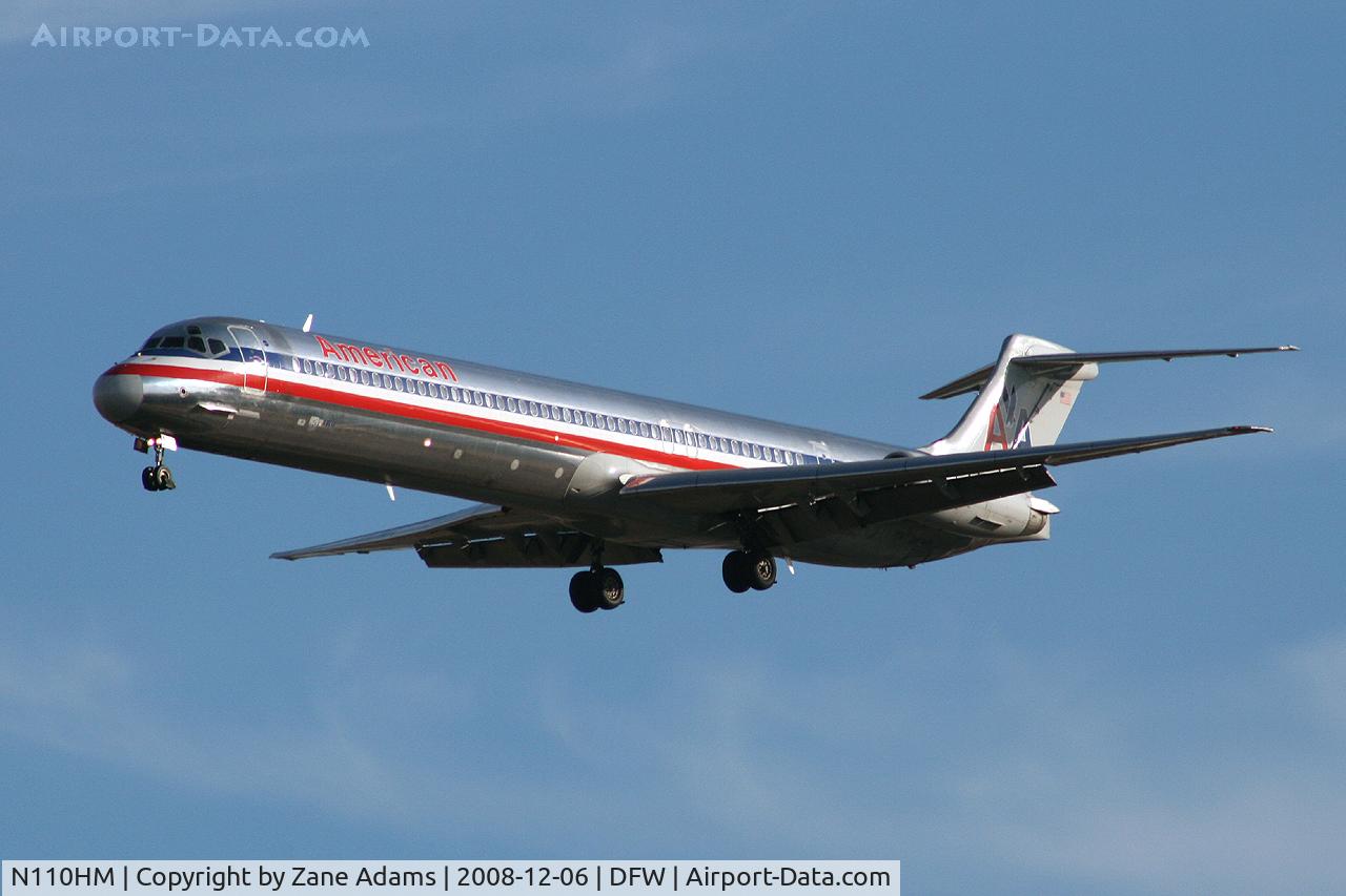 N110HM, 1989 McDonnell Douglas MD-83 (DC-9-83) C/N 49787, American Airlines MD-80 on approach to DFW
