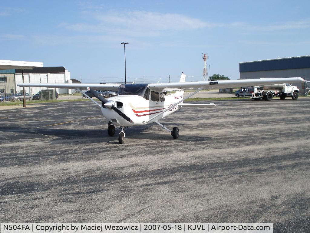 N504FA, 2003 Cessna 172S C/N 172S9504, First Solo :)
