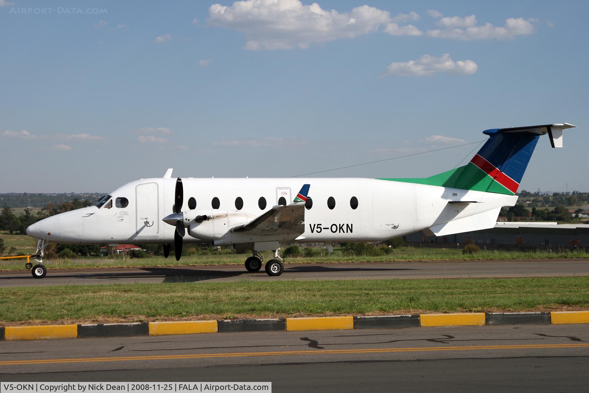 V5-OKN, 1992 Beech 1900D C/N UE-23, FALA