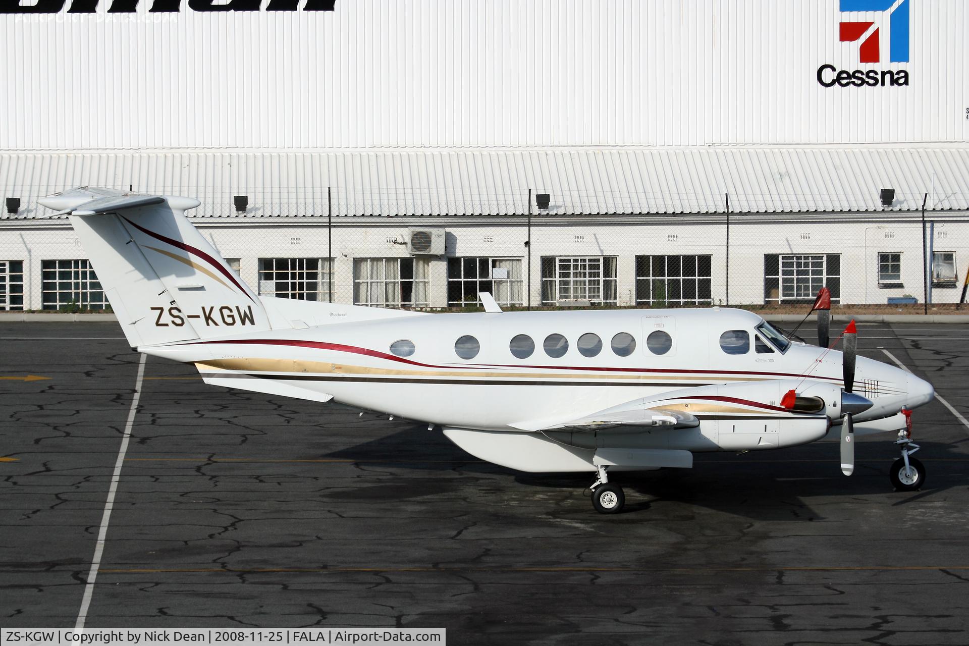 ZS-KGW, 1978 Beechcraft 200 King Air C/N BB-381, FALA