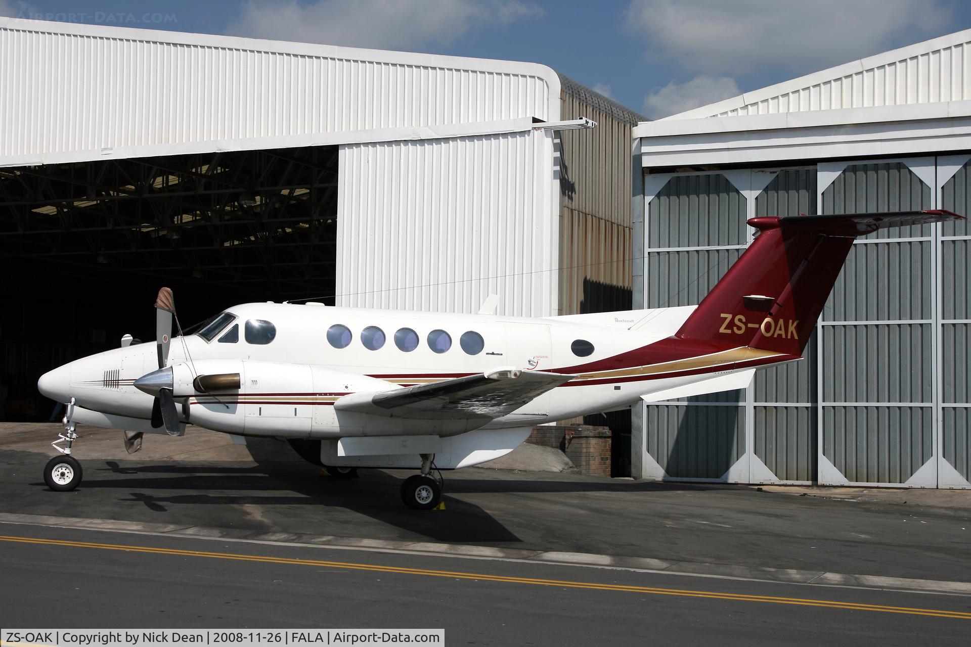 ZS-OAK, 1976 Beech 200 Super King Air C/N BB-197, FALA