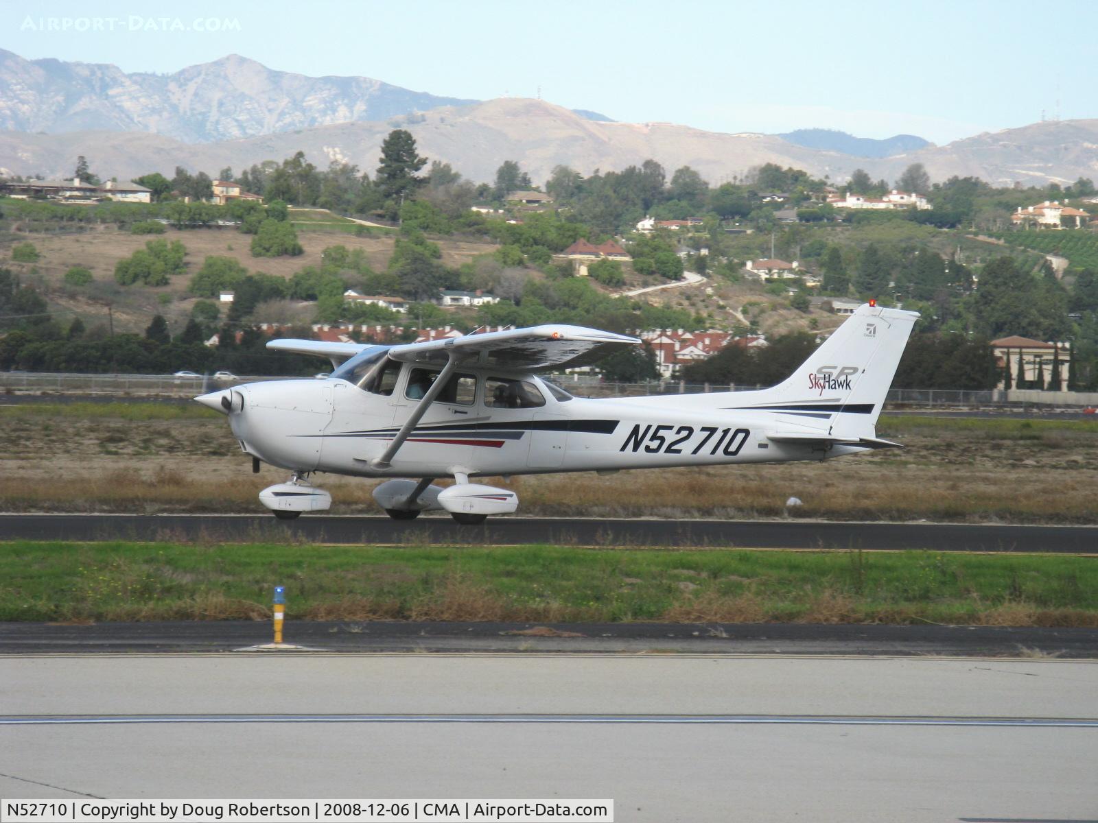 N52710, 2002 Cessna 172S C/N 172S9191, 2002 Cessna 172S SKYHAWK SP, Lycoming IO-360-L2A 180 Hp, taxi to Rwy 26