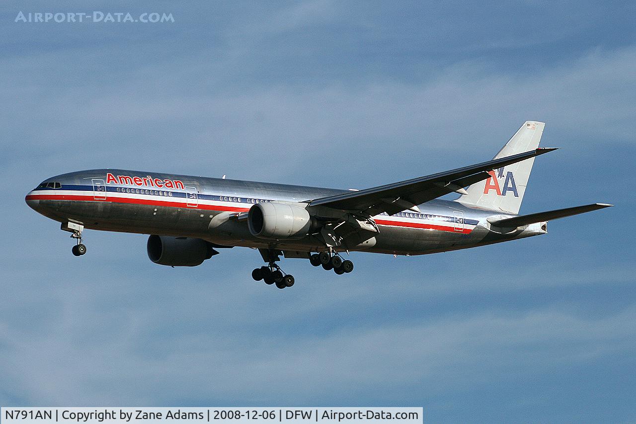 N791AN, 2000 Boeing 777-223/ER C/N 30254, American Airlines 777 on approach to DFW