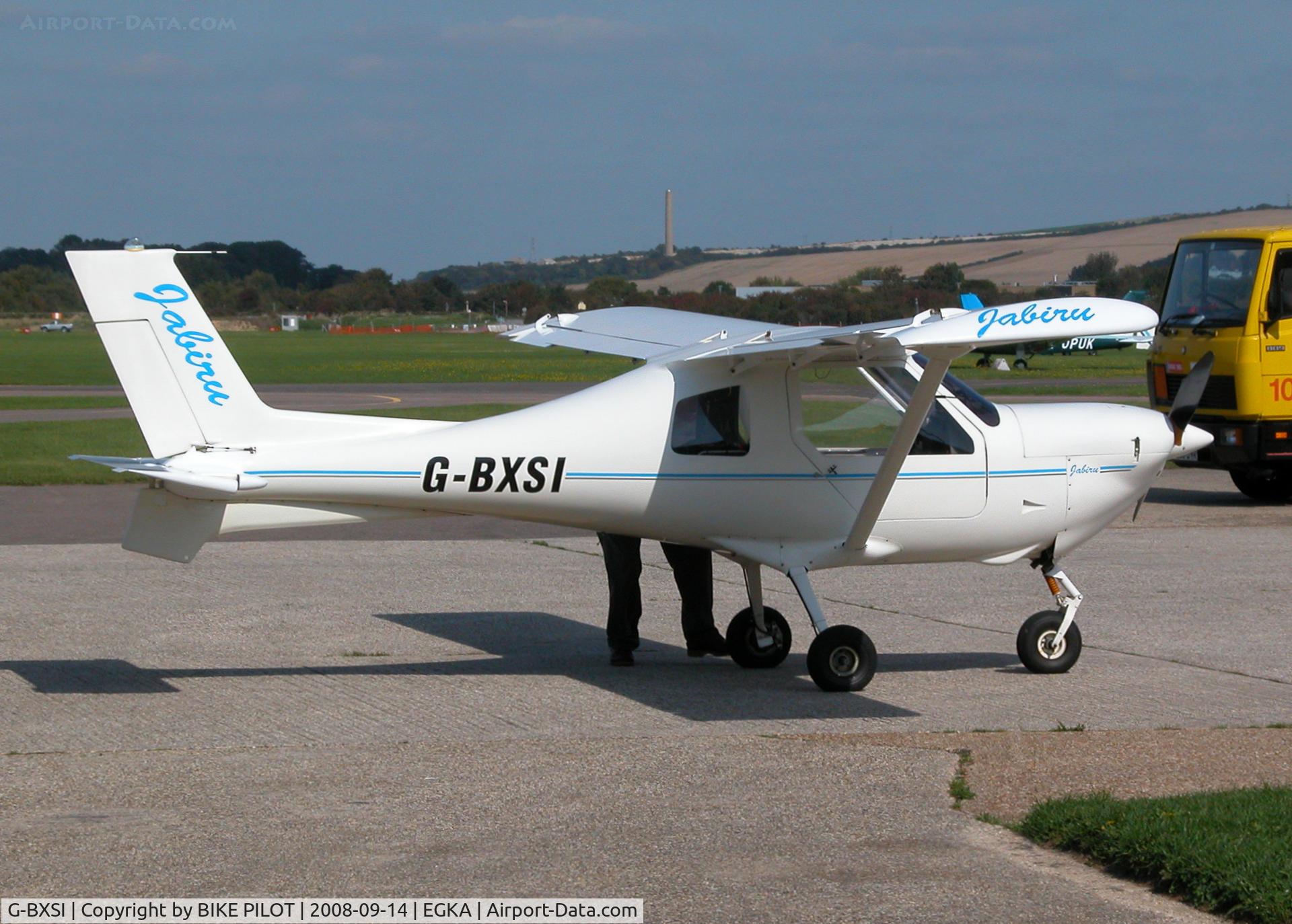 G-BXSI, 1998 Jabiru SK C/N PFA 274-13204, JABIRU ABOUT TO RE-FUEL