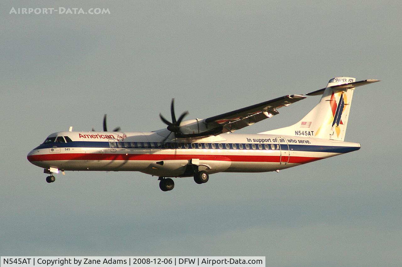 N545AT, 1998 ATR 72-212A C/N 545, American Eagle landing at DFW - Special Paint