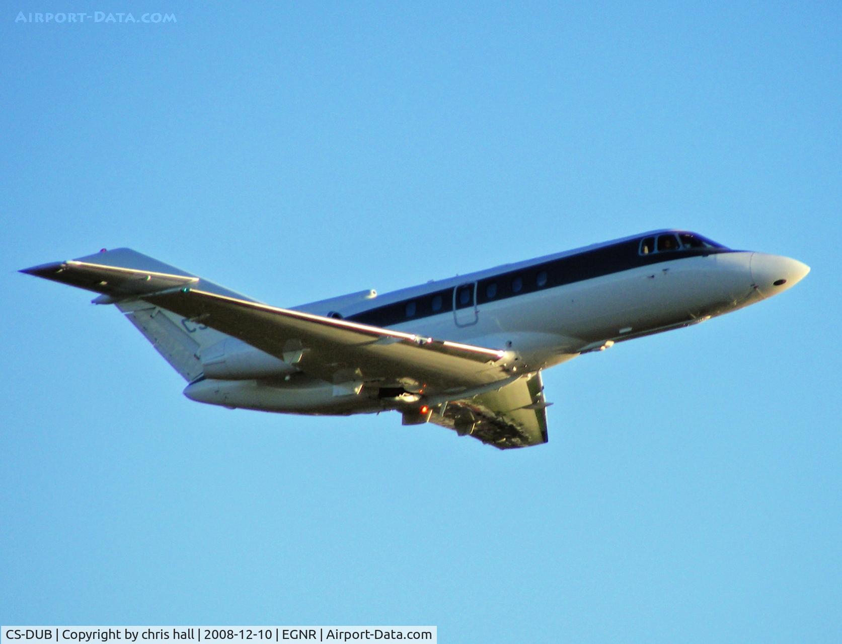 CS-DUB, 2008 Raytheon Hawker 750 C/N HB-0005, departing from Hawarden