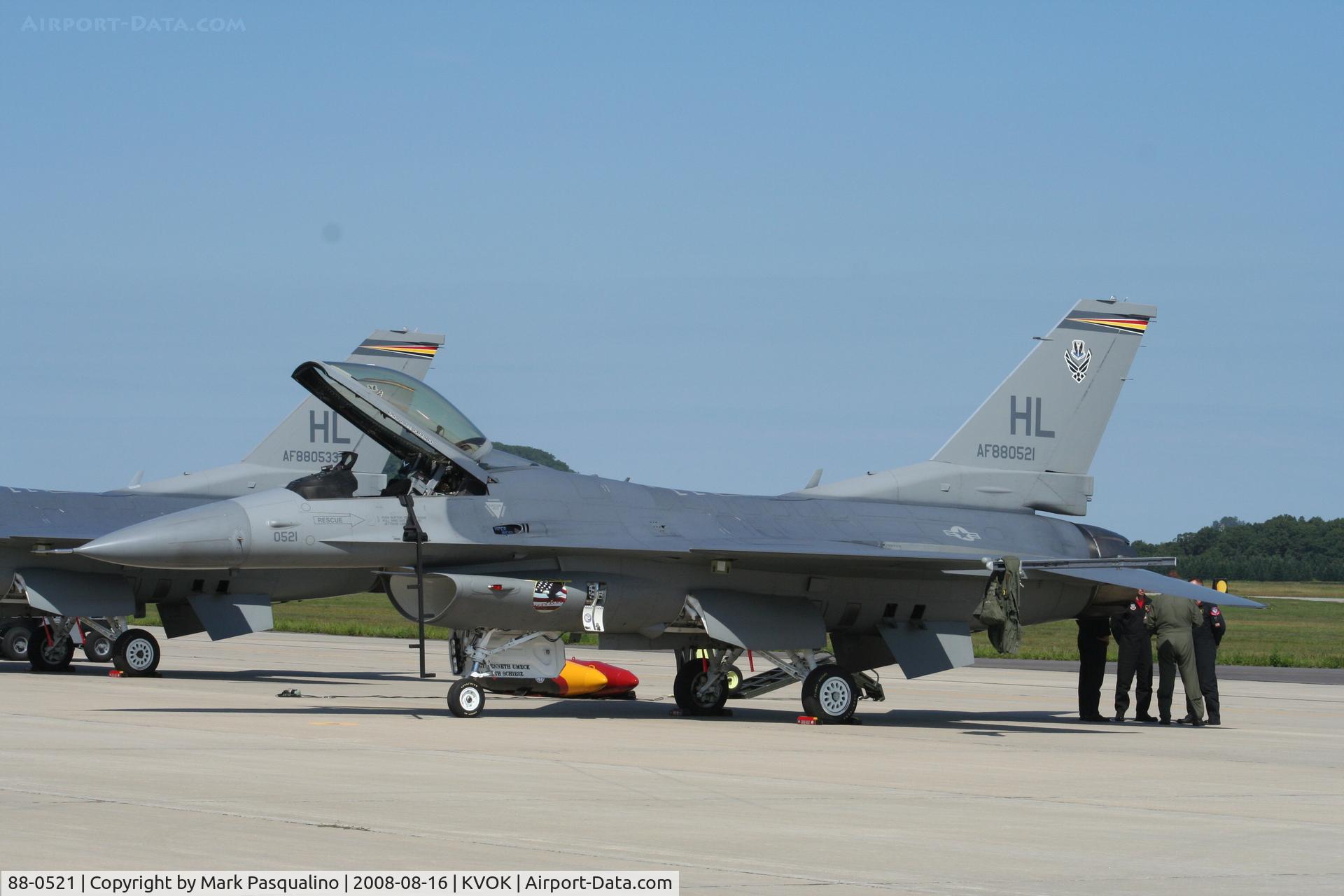 88-0521, 1988 General Dynamics F-16CG Night Falcon C/N 1C-123, F-16C