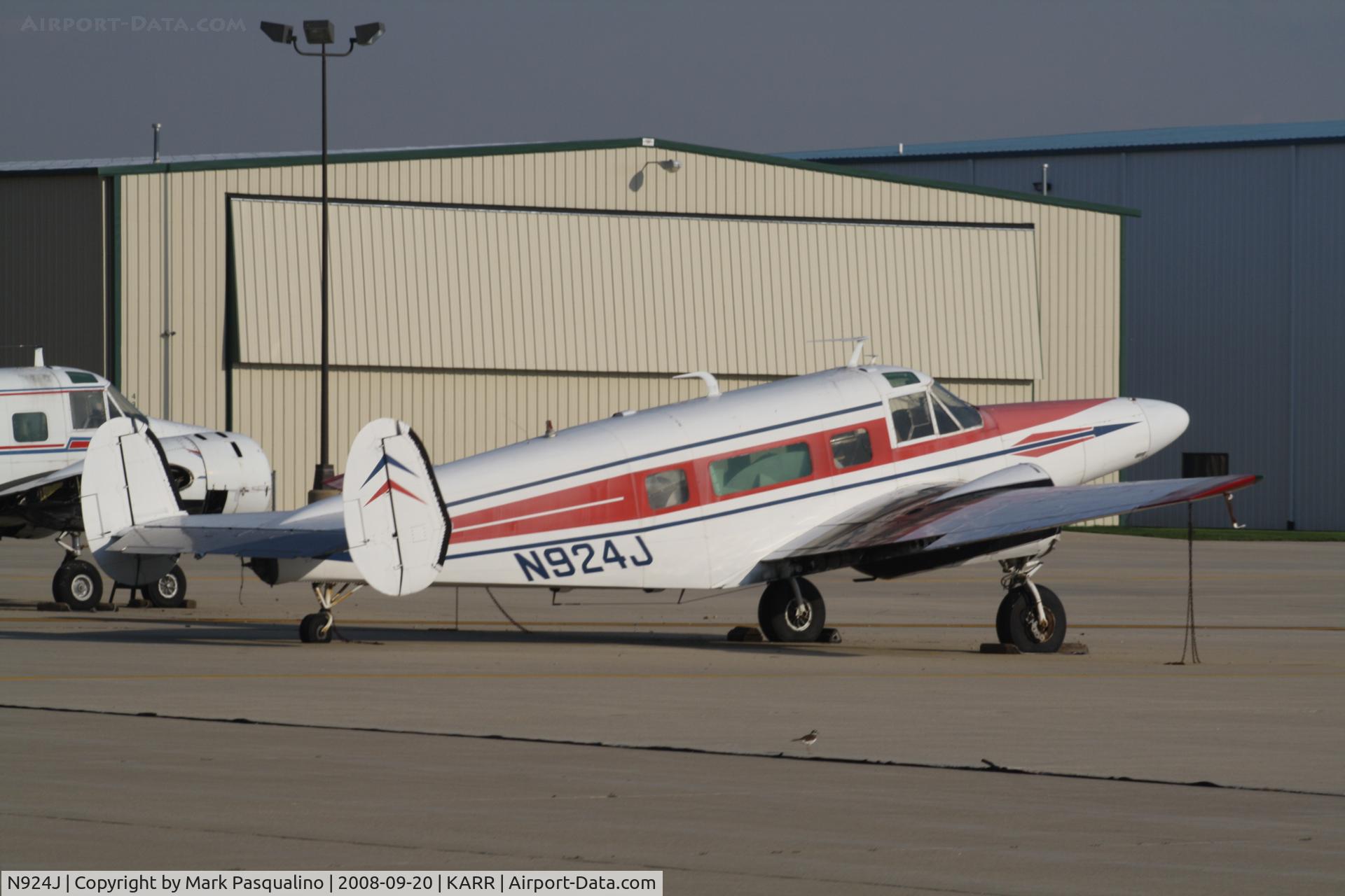 N924J, 1956 Beech E18S C/N BA-163, Beech E18S